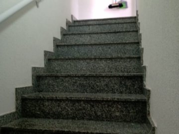 Escada Condomnio