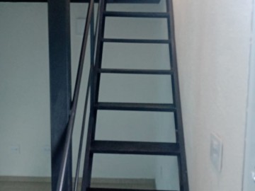 Escada Mezanino 