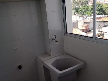�rea de servi�o 