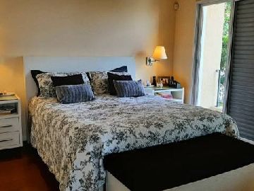 Dormit�rio com sacada