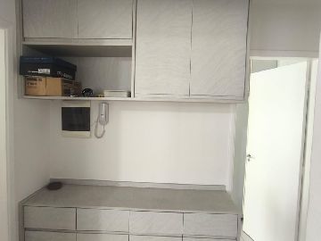 Corredor com arm�rios