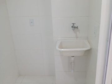�rea de servi�o 