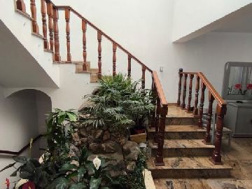 Sala de Jantar com fonte de �gua