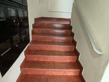 Escada Condominio 