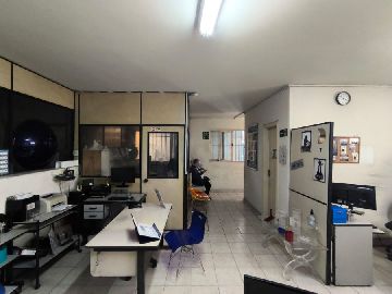 Sala adm 1� andar 02.