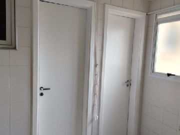 �rea de servi�o 