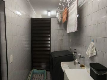 �rea de servi�o 