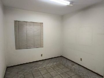 Sala adm pequena t�rreo