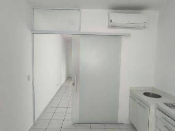 Sala com arm�rios 