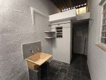 �rea de servi�o 