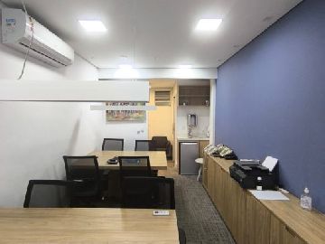 Sala com Mesas 