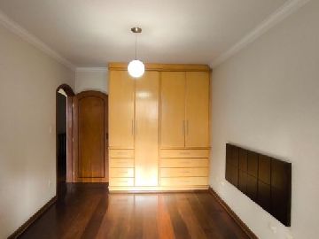 Dormit�rio com Sacada