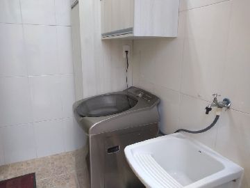 �rea de servi�o 