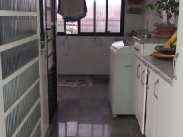 �rea de servi�o