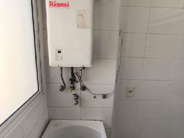 �rea de servi�o 