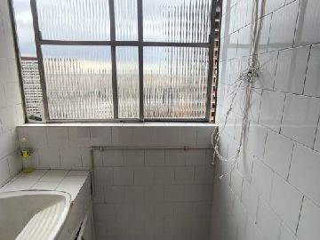 �rea de servi�o 