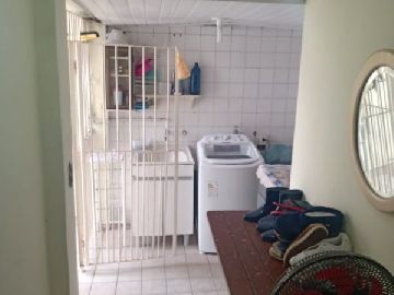 �rea de servi�o 