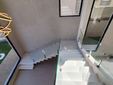 Escada entre Pavimentos 
