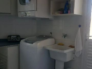 �rea de servi�o 