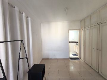 Dormit�rio Suite com Sacada 
