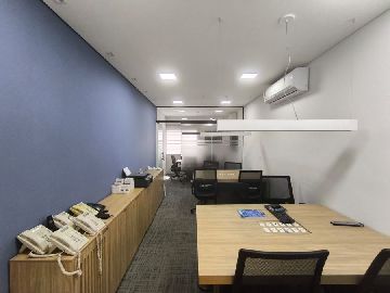 Sala com Mesas 