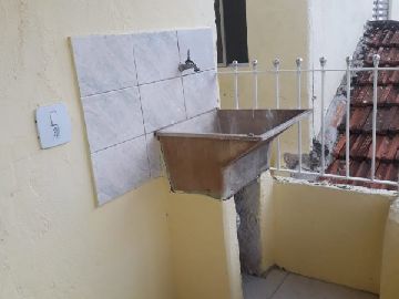 �rea de servi�o 