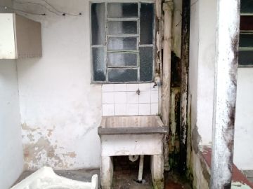 �rea de servi�o 
