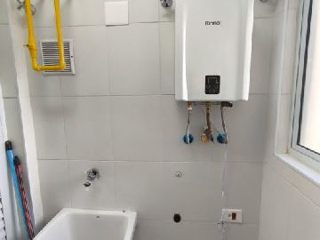 �rea de servi�o 