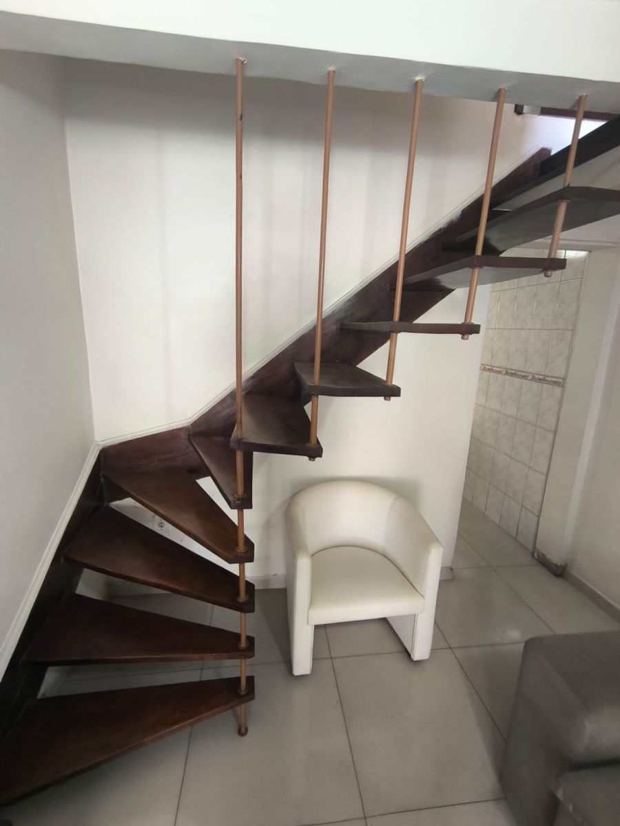 Escada entre Pavimentos 