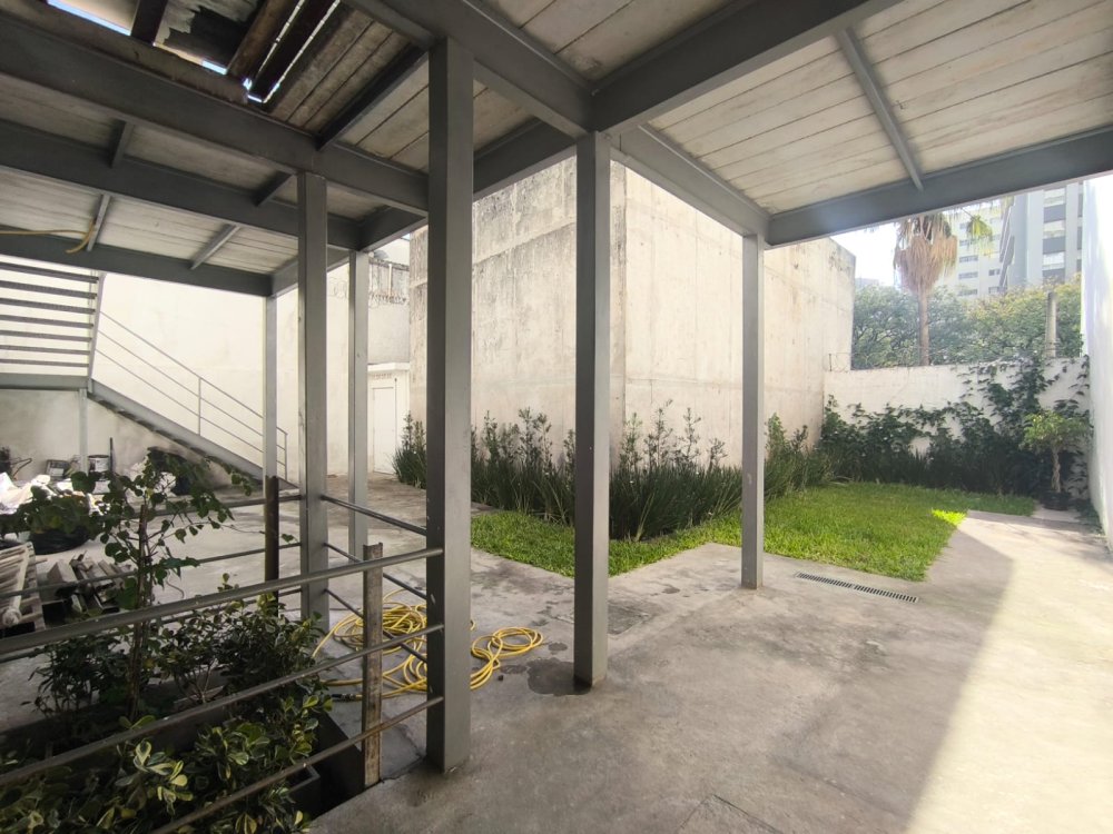 Espa�o e v�o ao ar livre