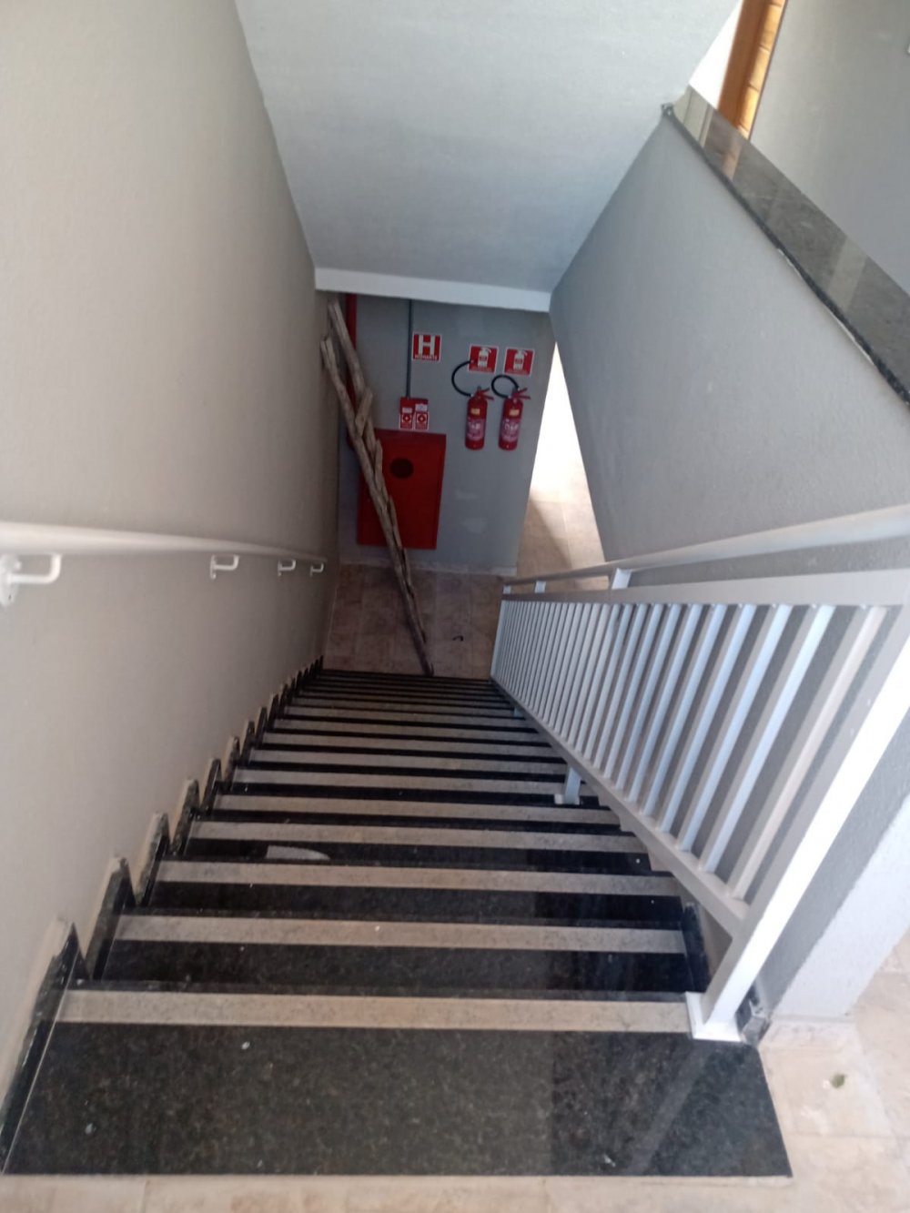 Escada entre Pavimentos 