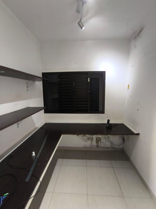 Dormit�rio Suite com Sacada e Escrit�rio