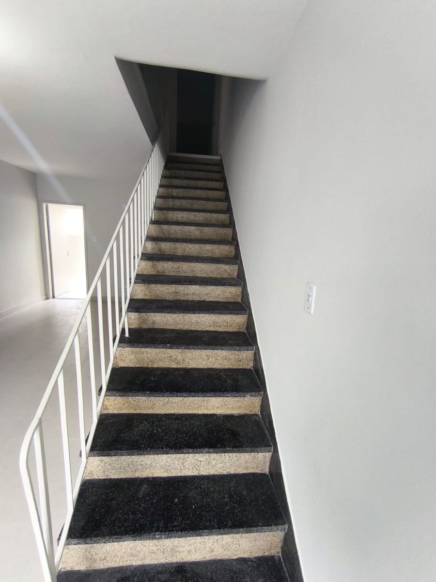 Escada entre Pavimentos 