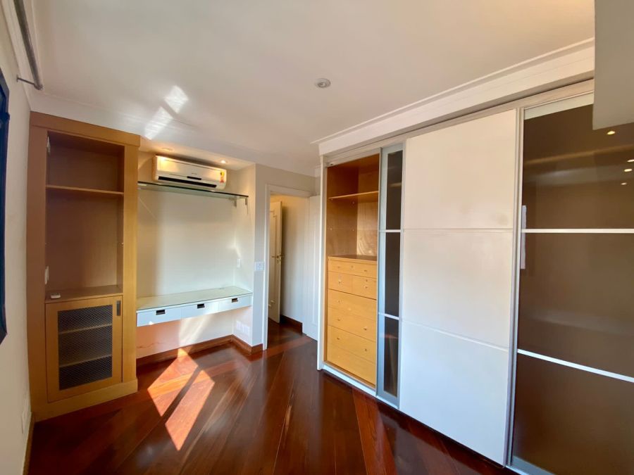 Dormit�rio Suite com Sacada 