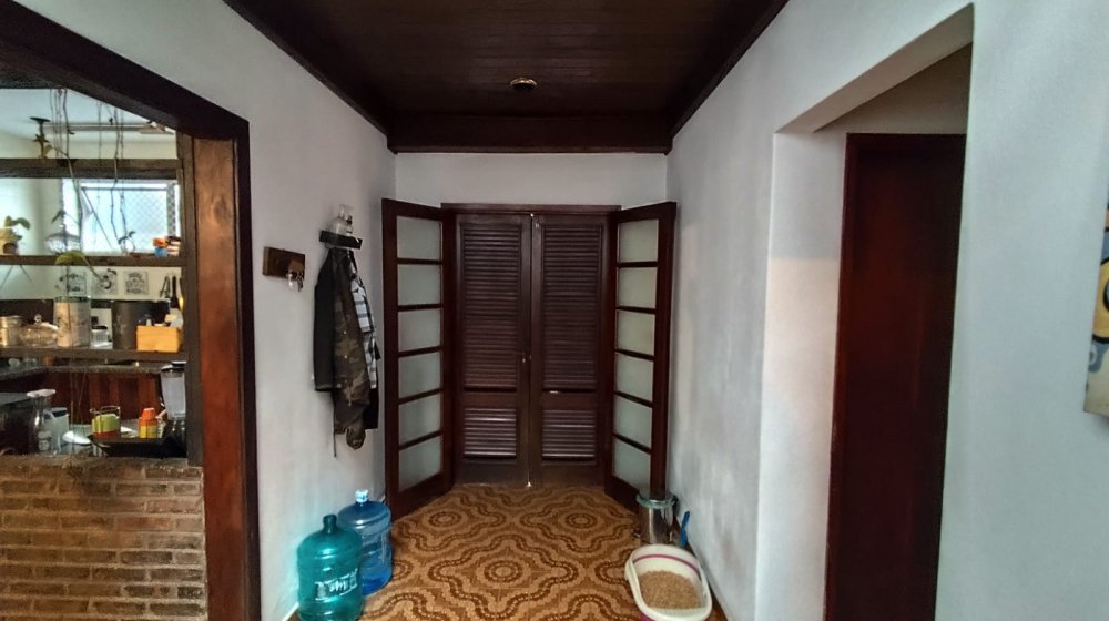 Corredor e entrada do quintal 