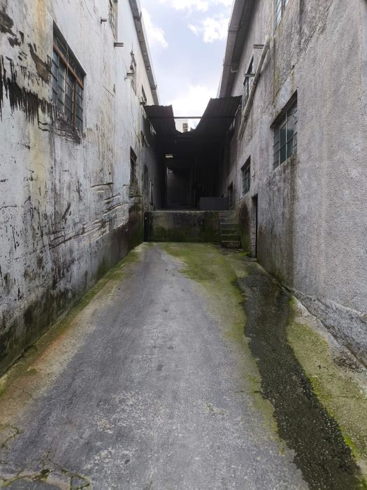 Doca para caminh�es e Coredor de entrada 