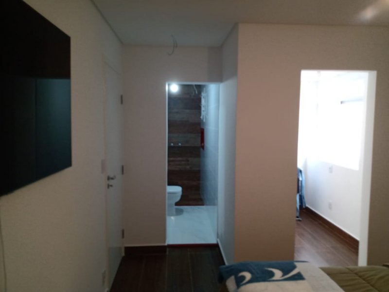 Dormit�rio com Su�te e Closet