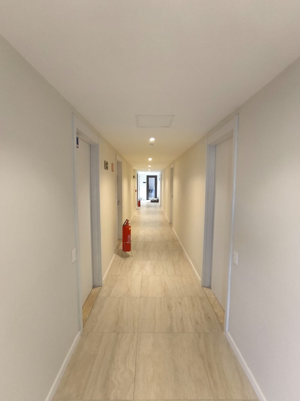 Corredor Apartamentos 