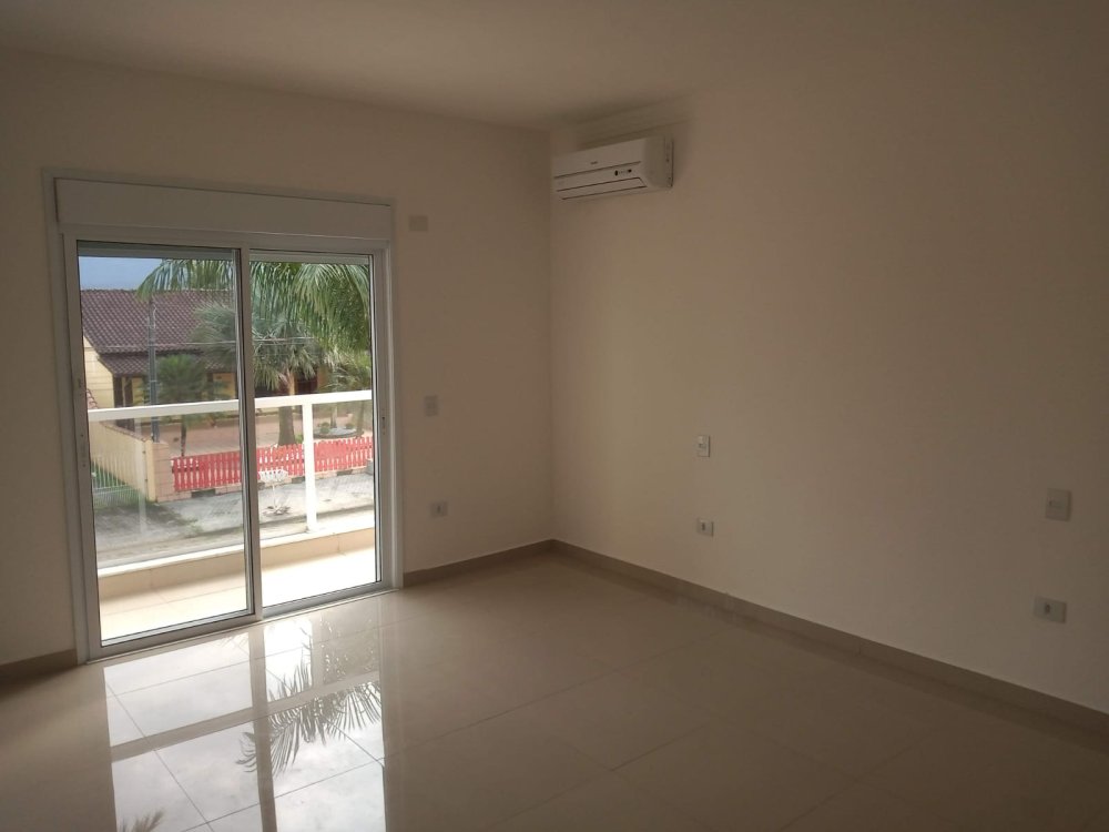 Dormit�rio Suite Com Sacada 