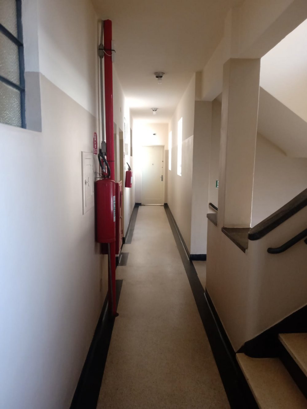 Corredor Apartamentos 