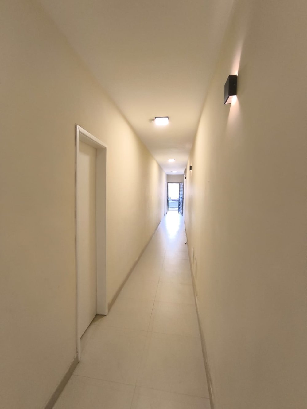 Corredor Apartamentos 