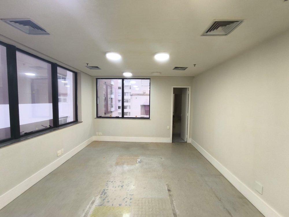 Saka com divis�ria de drywall