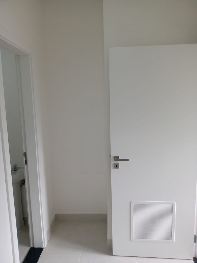 Dormit�rio de Empregada 