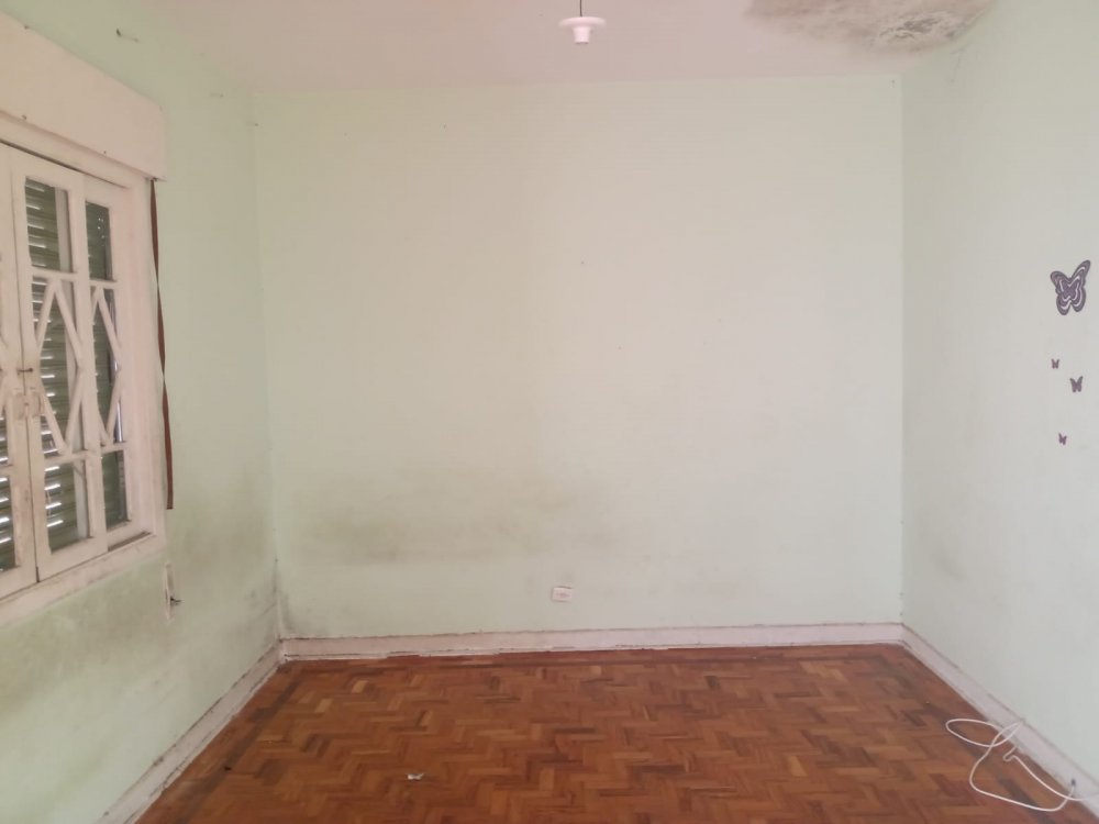 Dormit�rio com Sacada Pavimento Superior 