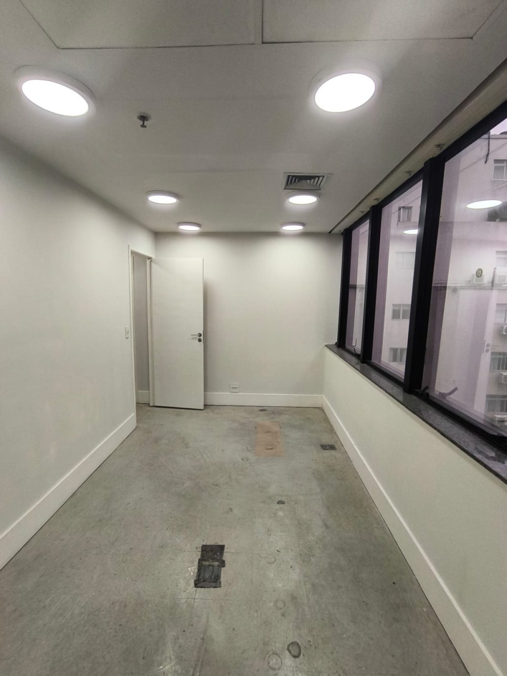 Saka com divis�ria de drywall