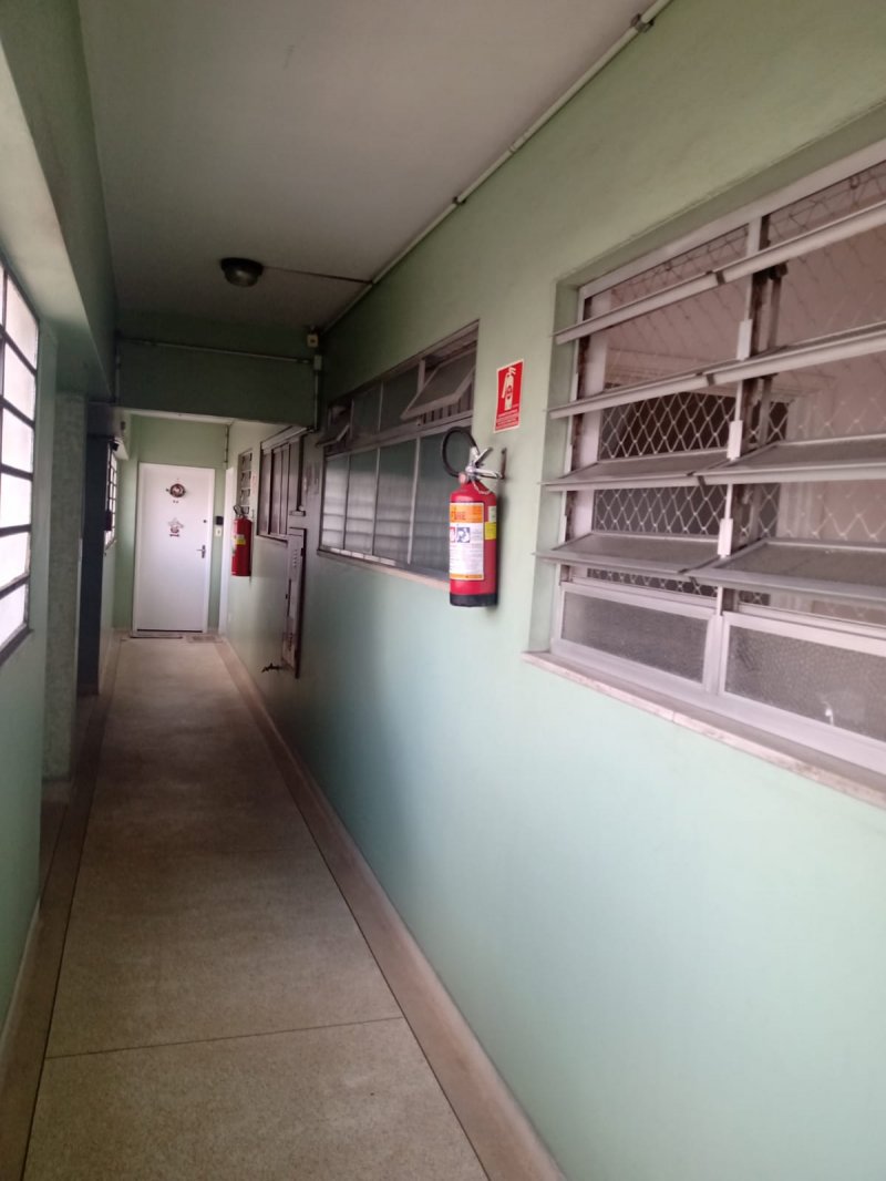 Corredor Apartamentos 