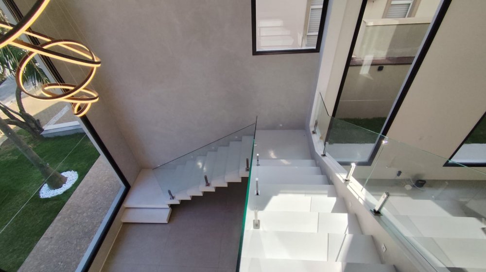 Escada entre Pavimentos