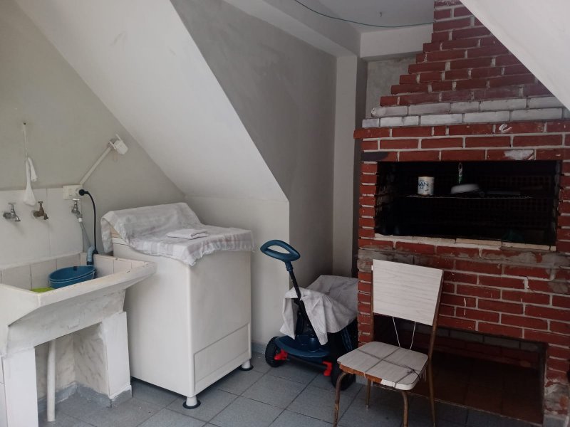 �rea de servi�o e Churrasqueira 