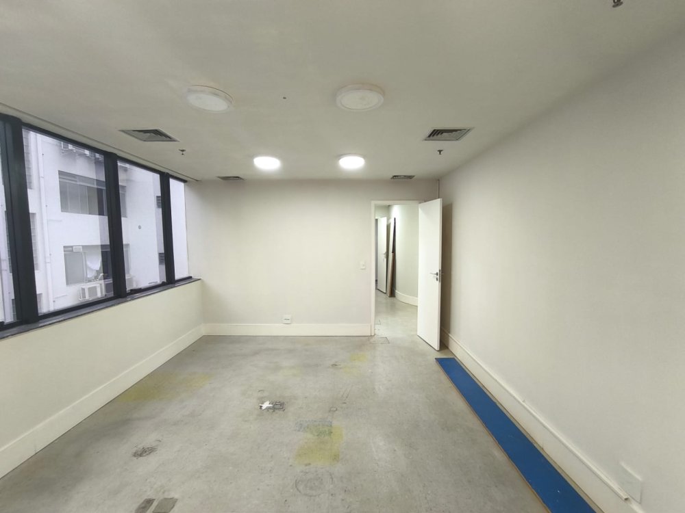 Saka com divis�ria de drywall