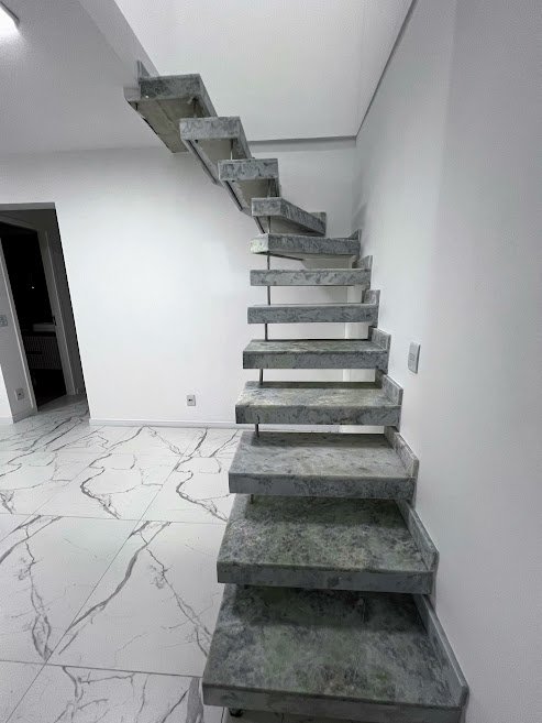 Escada entre Pavimentos